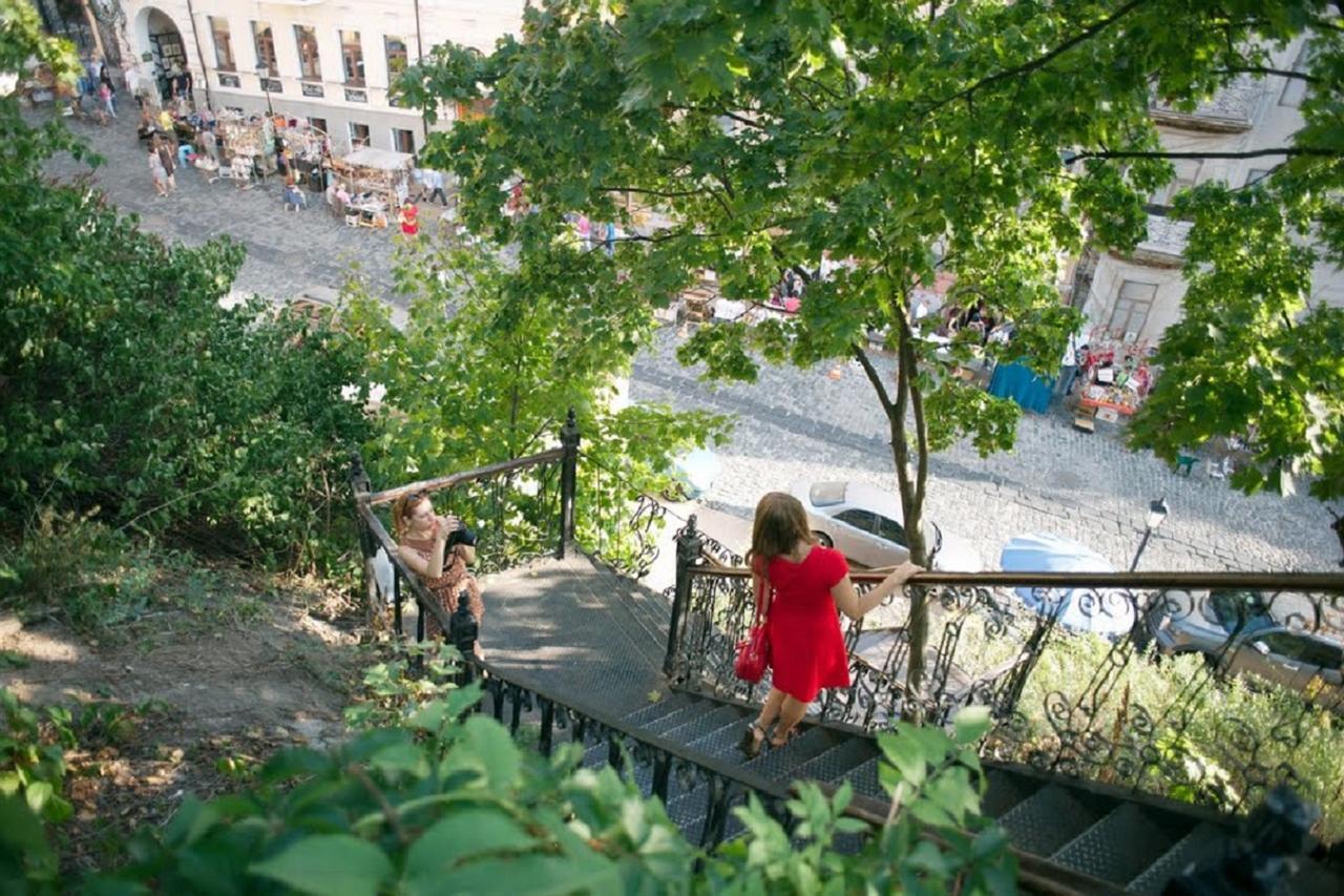 Podil Apart Near Poschtova Square History Center كييف المظهر الخارجي الصورة