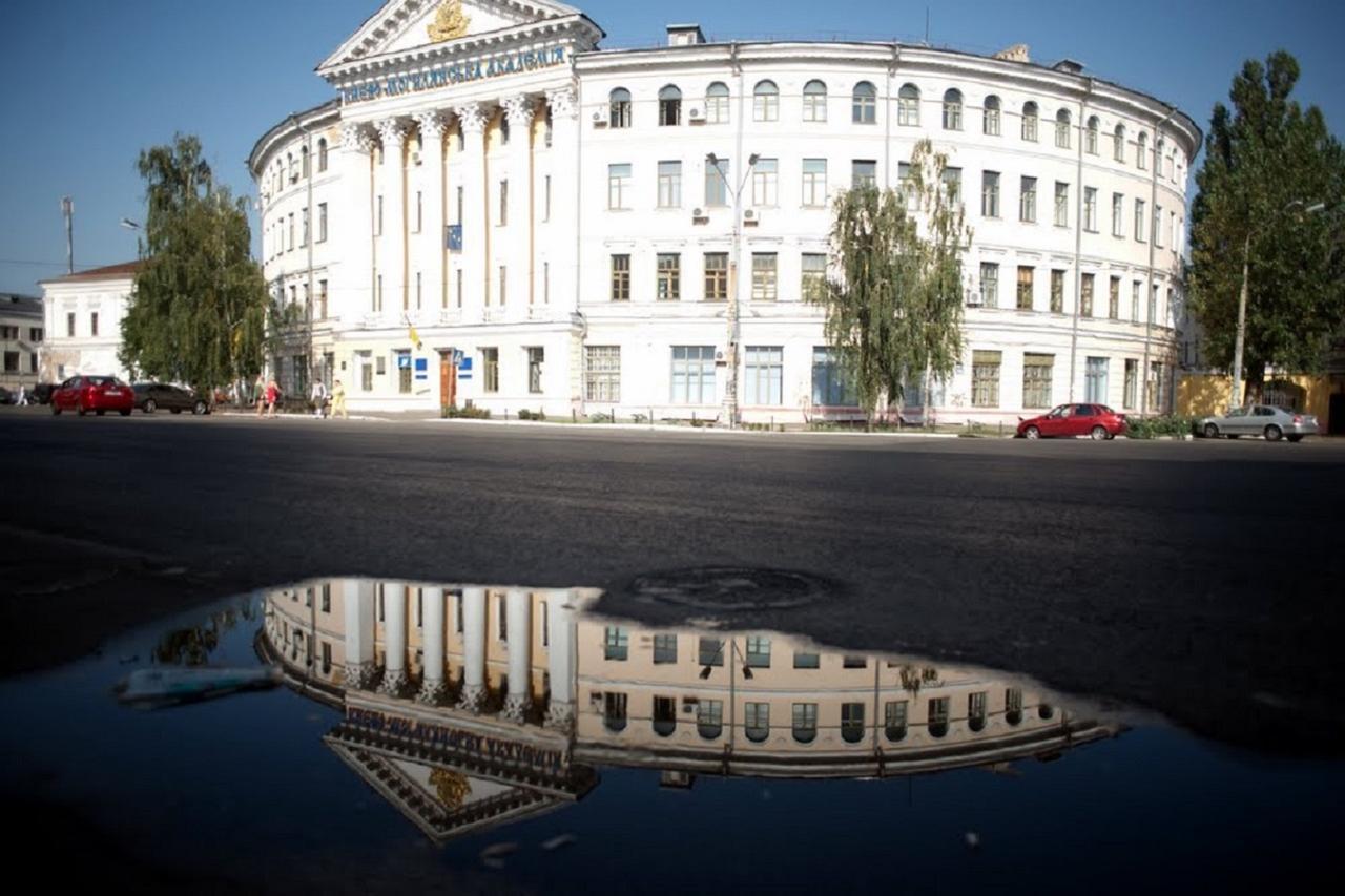 Podil Apart Near Poschtova Square History Center كييف المظهر الخارجي الصورة